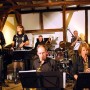 Swingendes Burghaus mit Big Band und Stephan Aschenbrenner